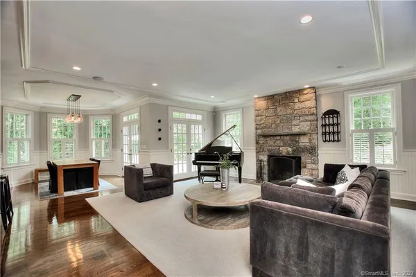 $20,000 | 5 Mayflower Parkway, Westport, CT 06880