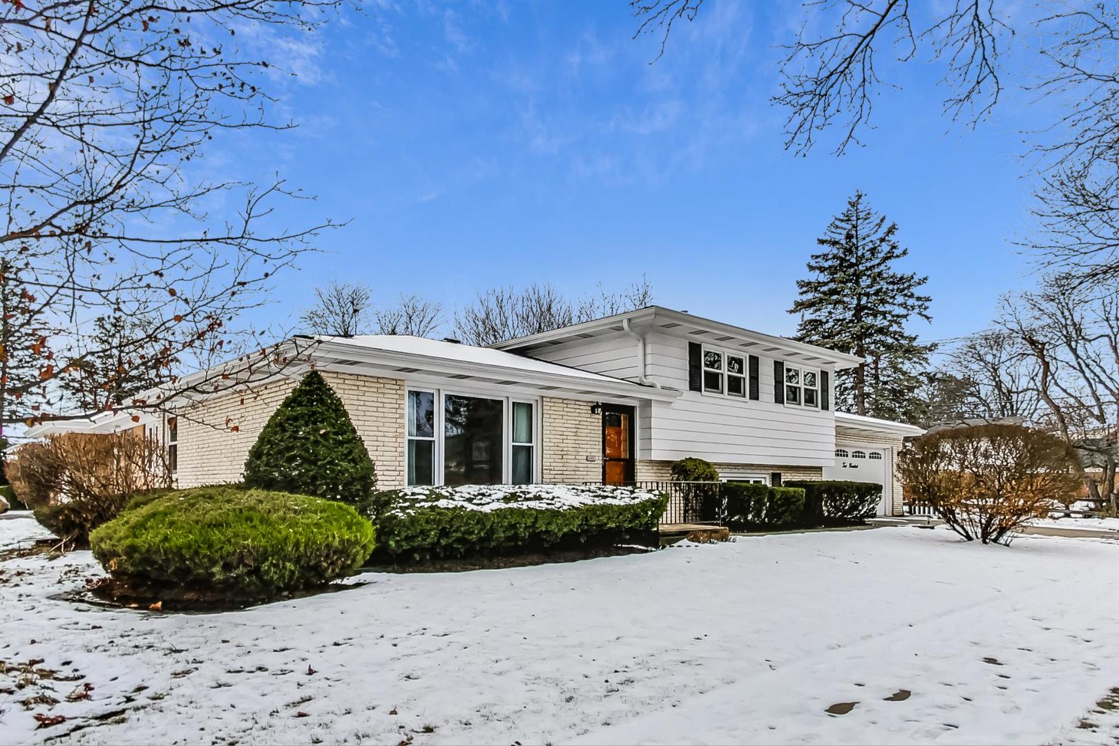200 South Mt Prospect Road Mount Prospect, IL 60056 - Photo 3 of 28