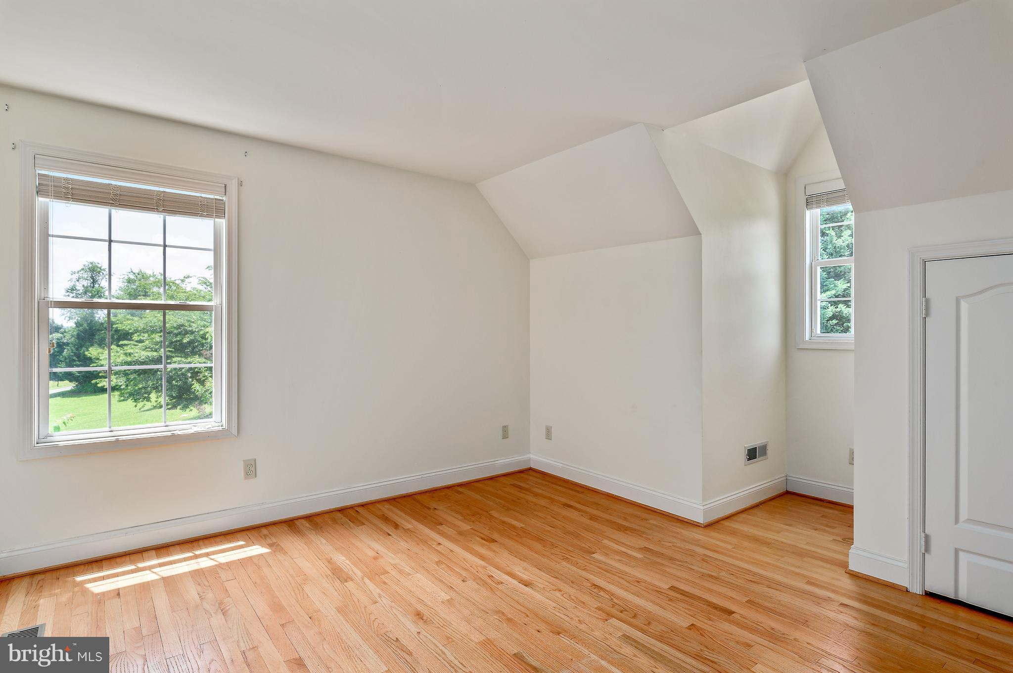 7524 Woodville Road Mount Airy, MD 21771 - Photo 15 of 22 Third bedroom