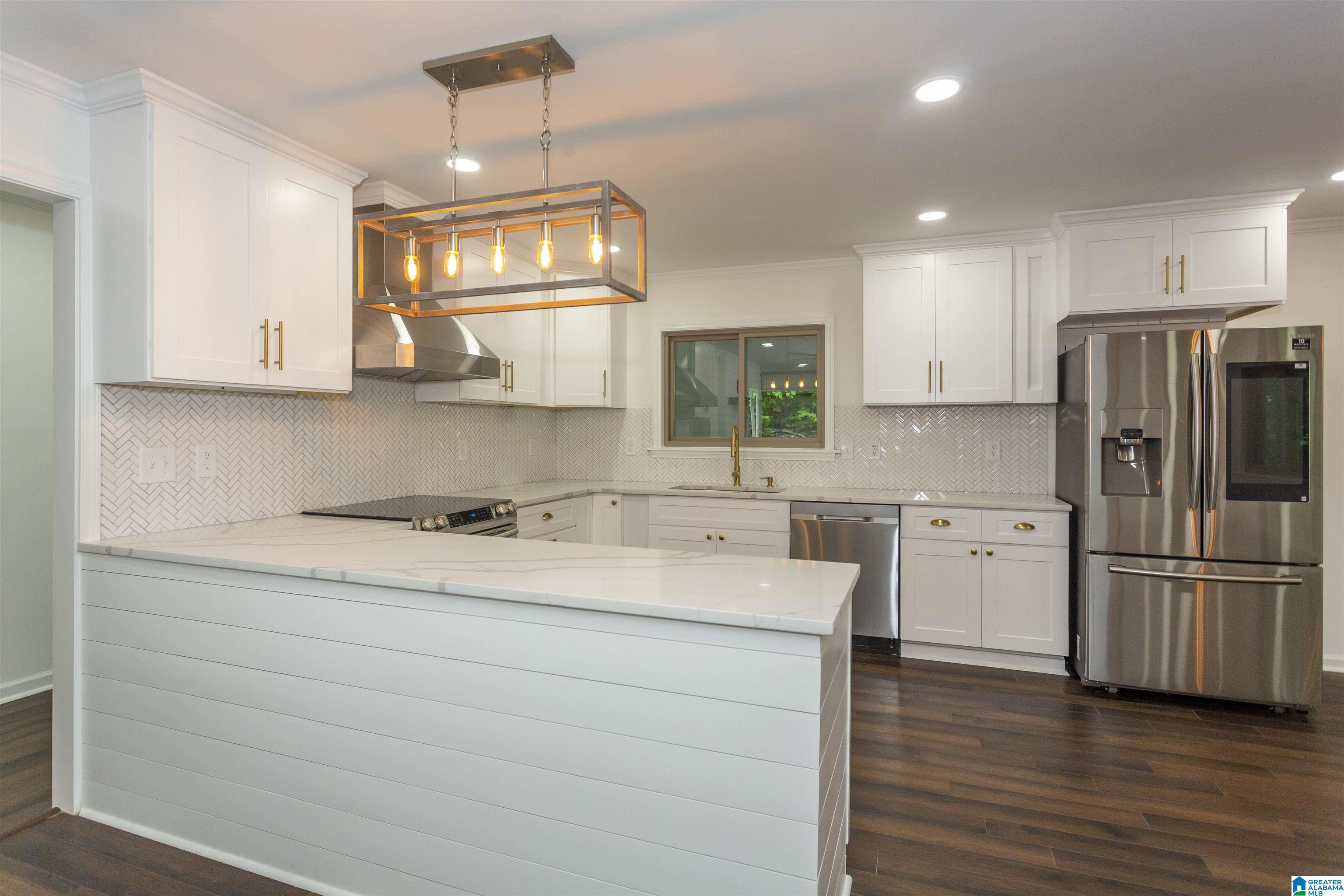 225 12th Place Northeast Alabaster, AL 35007 - Photo 6 of 46