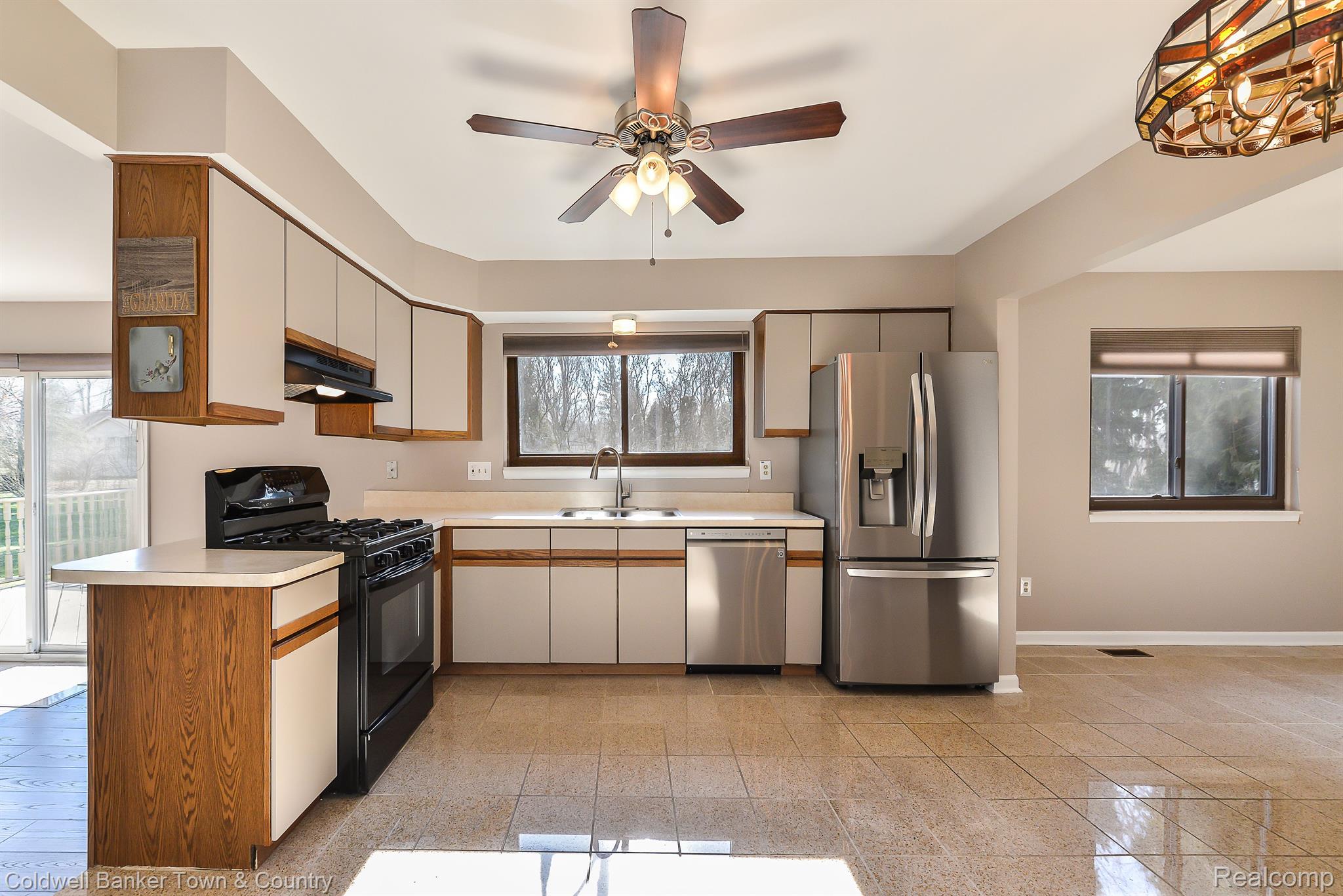 Open Kitchen Area