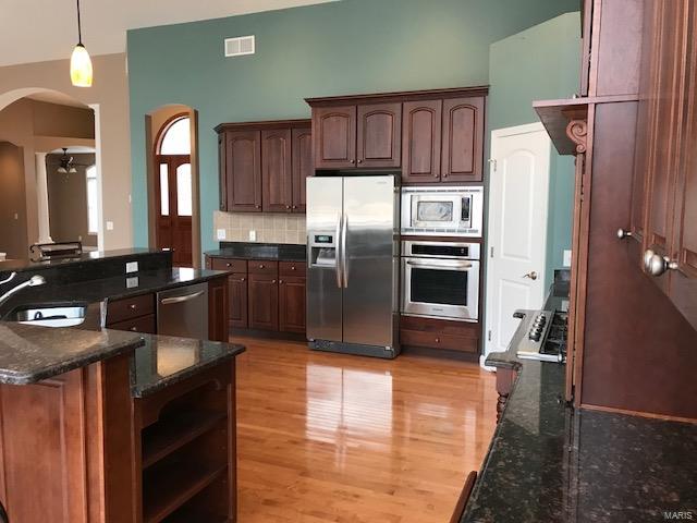 31508 Mitchell Creek Road Brighton, IL 62012 - Photo 20 of 96