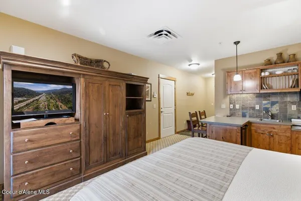 $159,000 | 602 Bunker Avenue, Unit 215, Kellogg, ID 83837