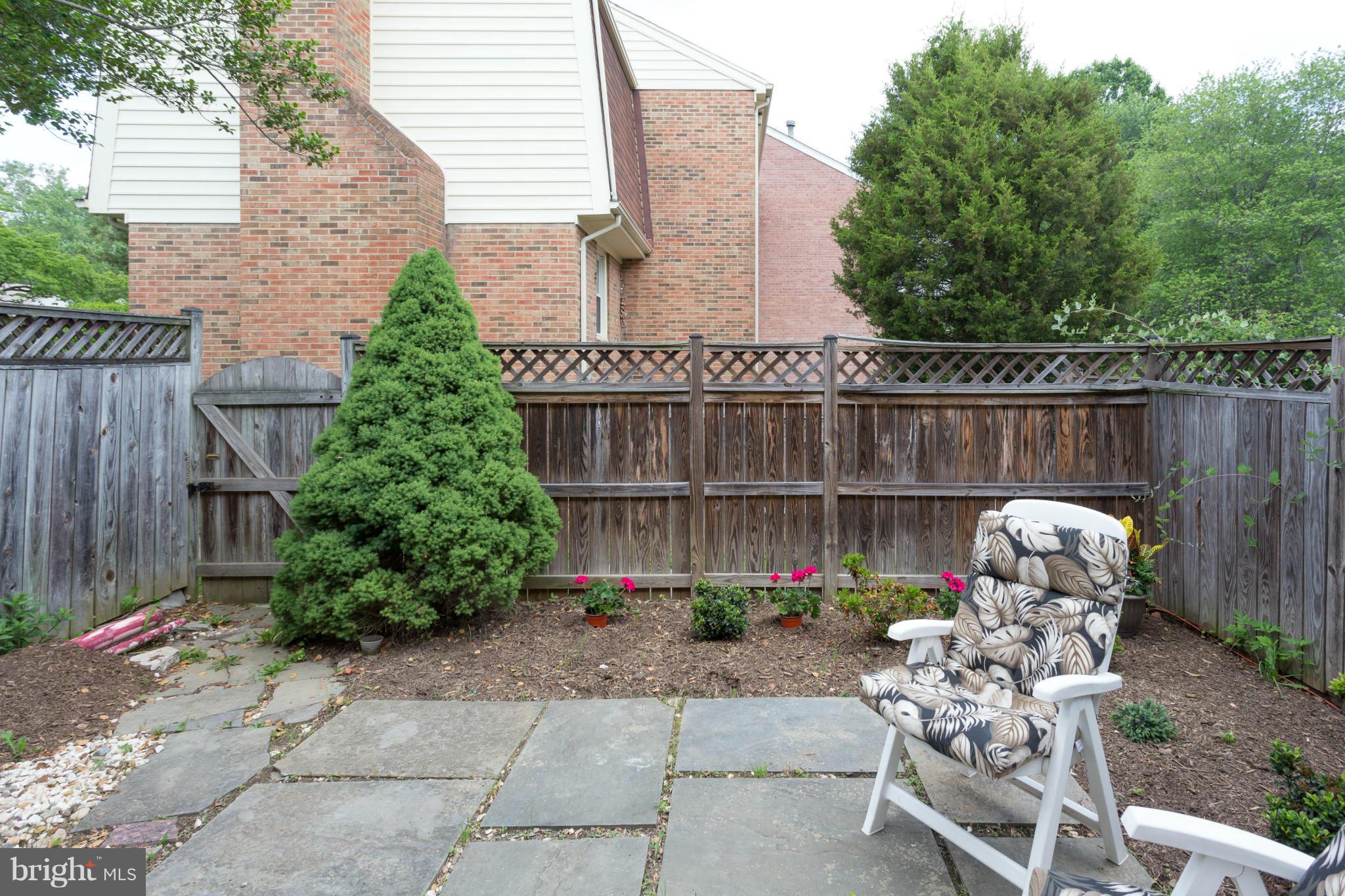 9896 Ranger Road Fairfax, VA 22030 - Photo 20 of 29 Exterior (Rear)