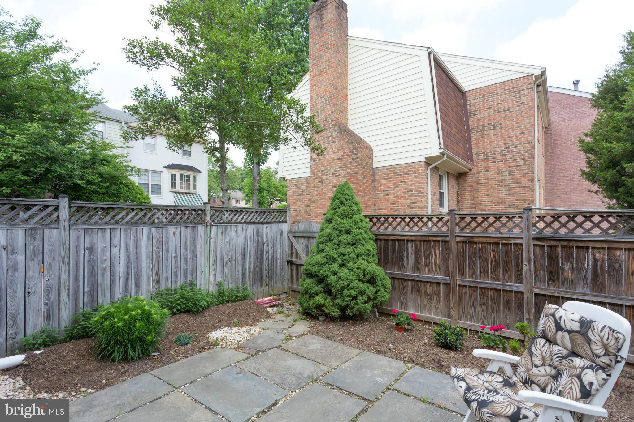 9896 Ranger Road Fairfax, VA 22030 - Photo 22 of 29 Exterior (Rear)