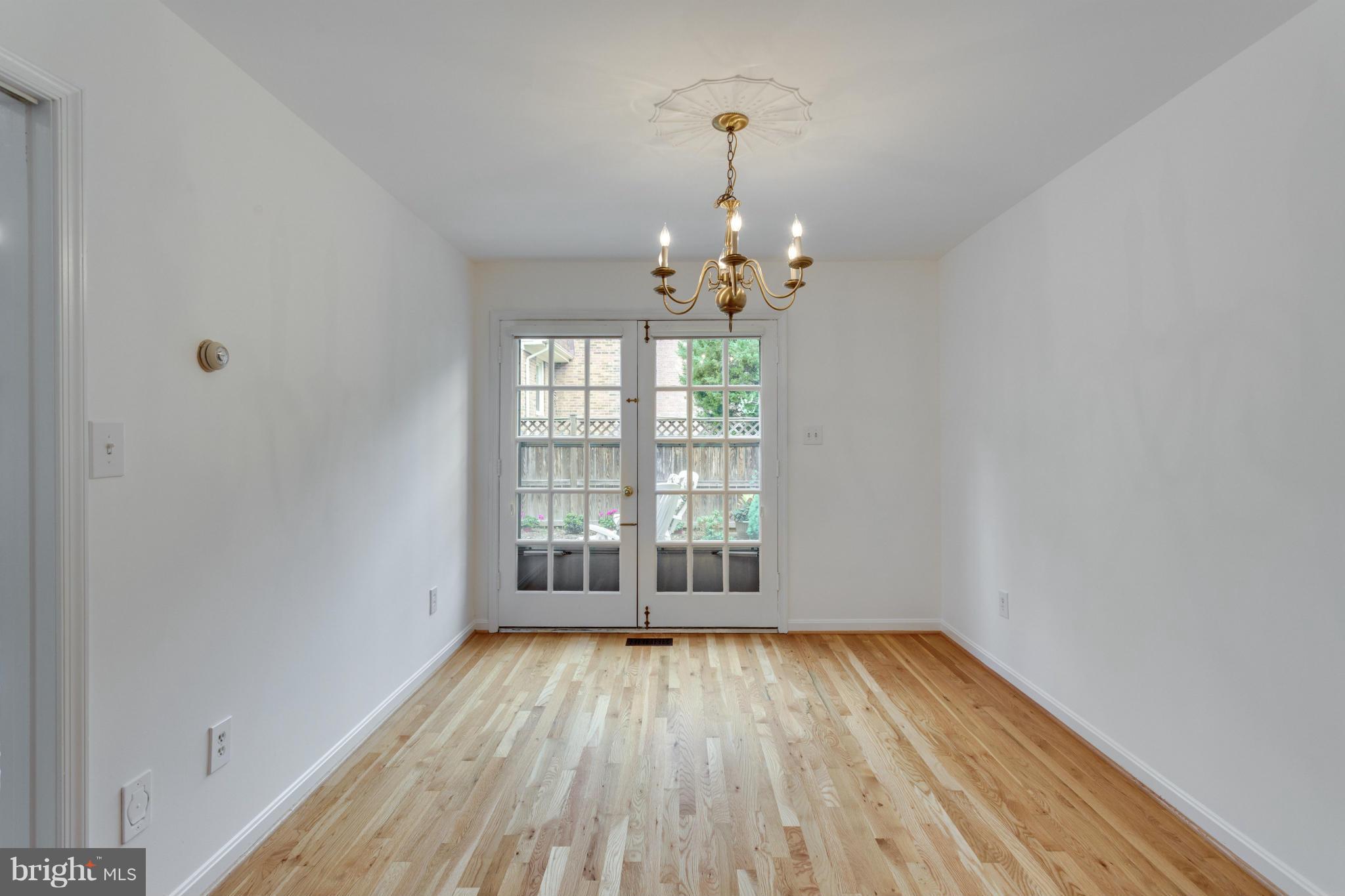 9896 Ranger Road Fairfax, VA 22030 - Photo 6 of 29 Dining Room