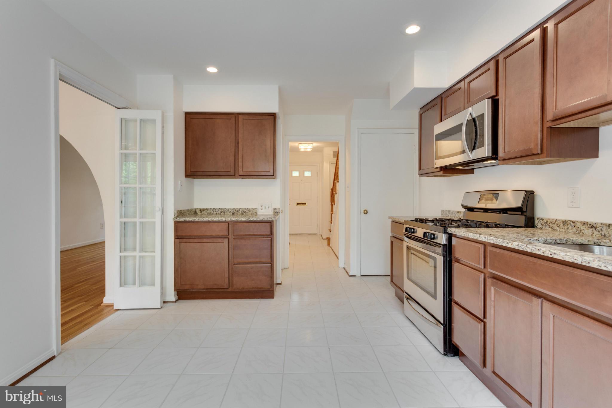9896 Ranger Road Fairfax, VA 22030 - Photo 8 of 29 Kitchen