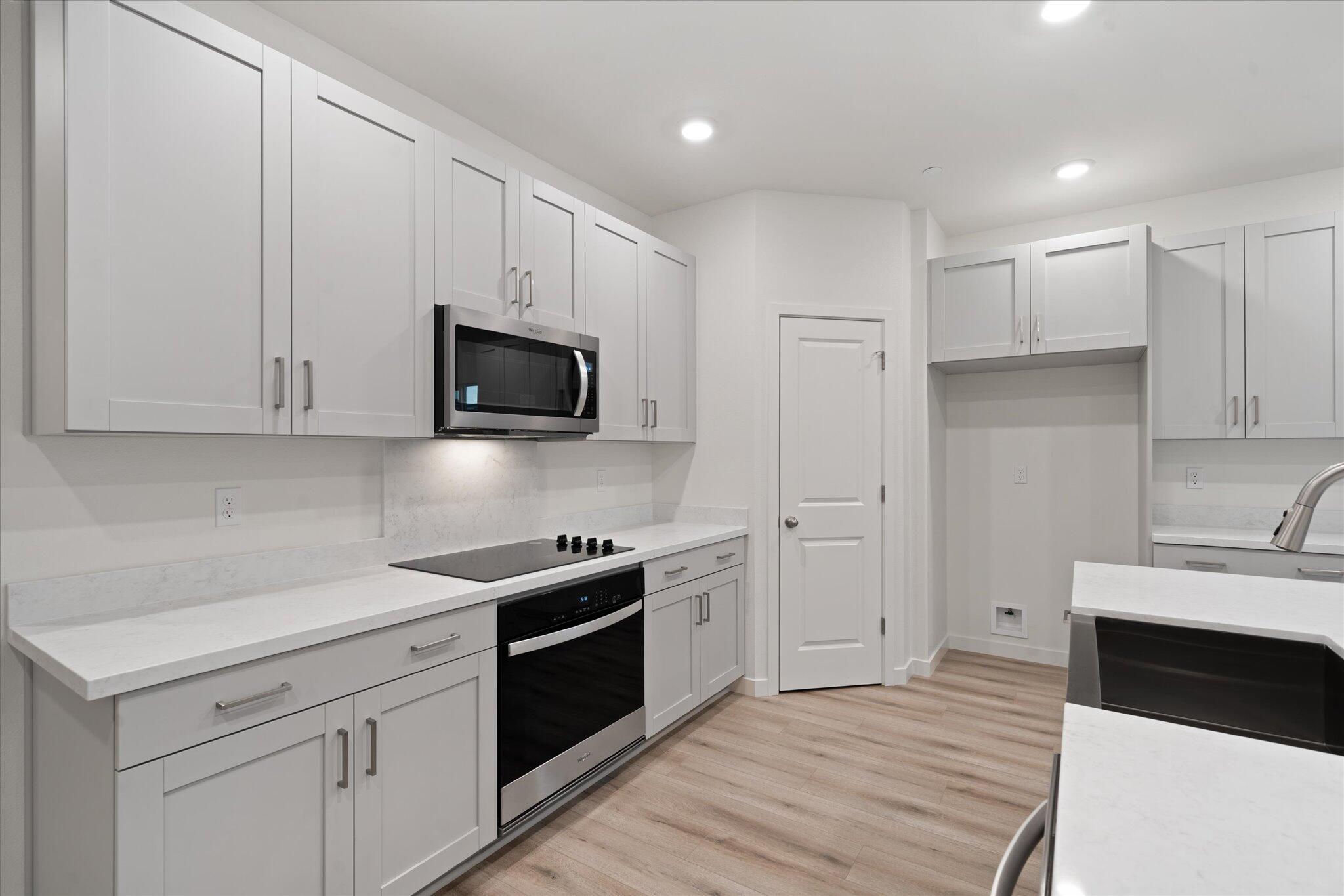 4181 Haleakala Avenue Redding, CA 96001 - Photo 12 of 49 12-BiggerFlow Real Estate Media-12