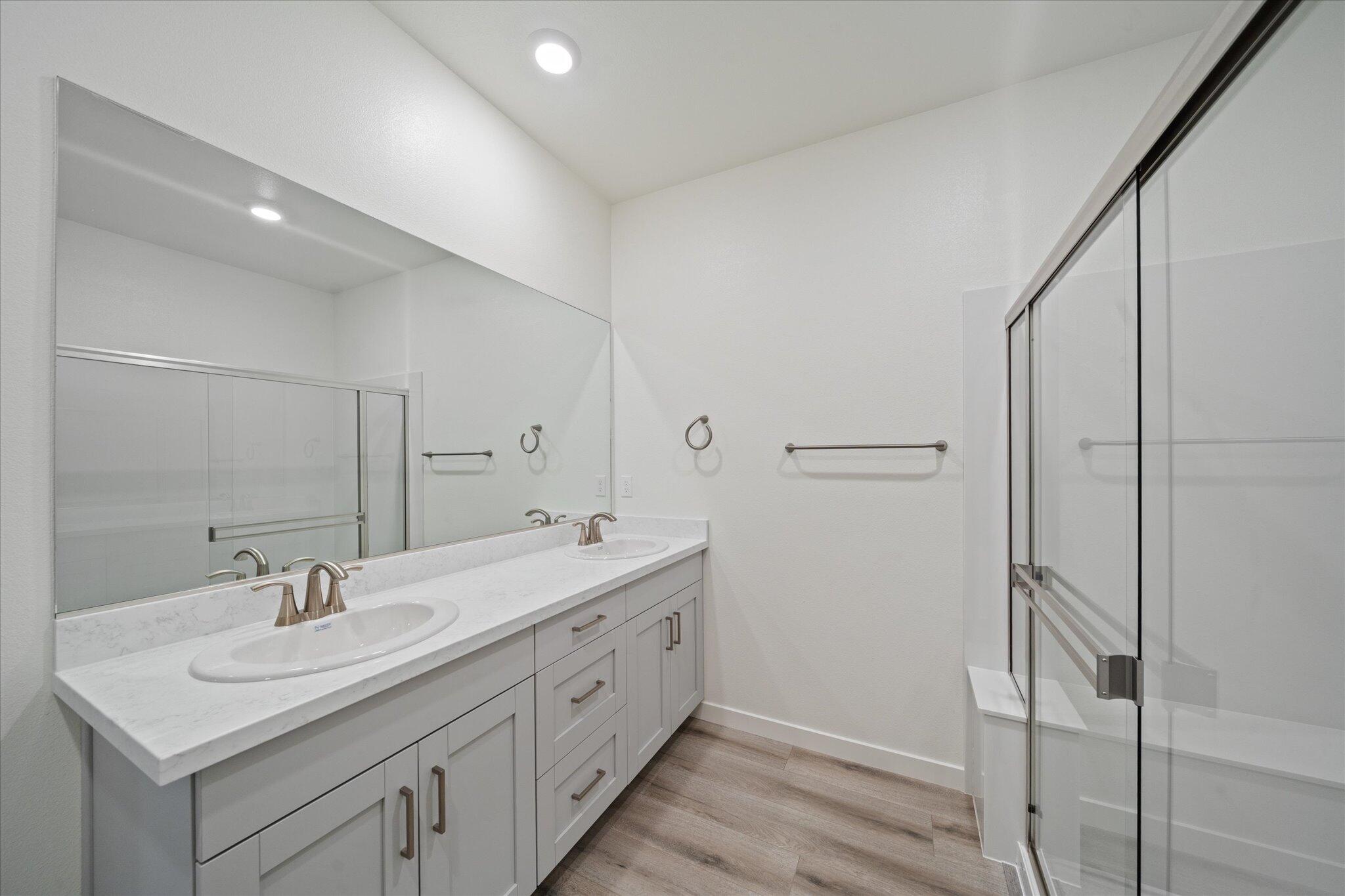 4181 Haleakala Avenue Redding, CA 96001 - Photo 18 of 49 18-BiggerFlow Real Estate Media-18