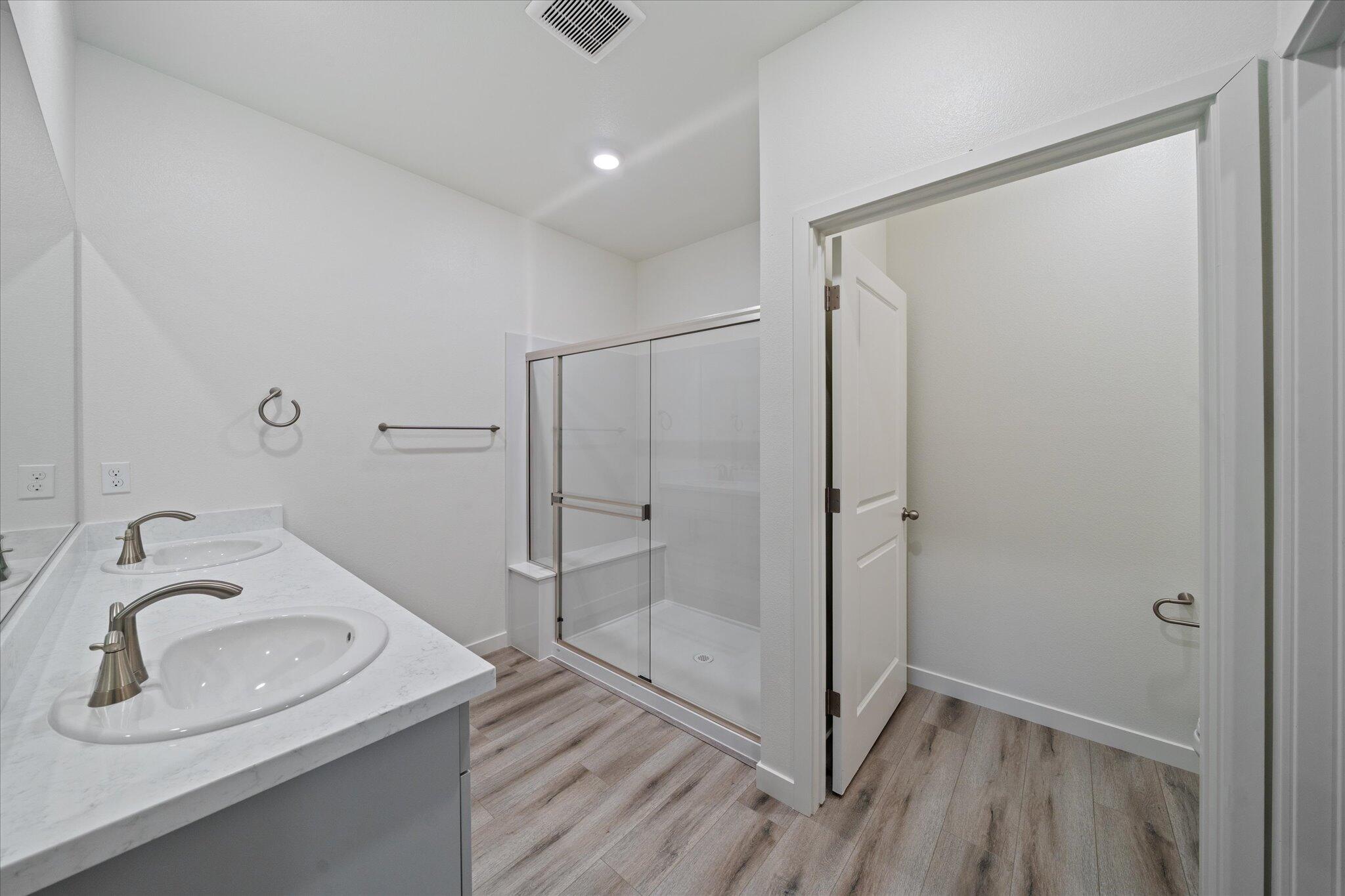 4181 Haleakala Avenue Redding, CA 96001 - Photo 19 of 49 19-BiggerFlow Real Estate Media-19