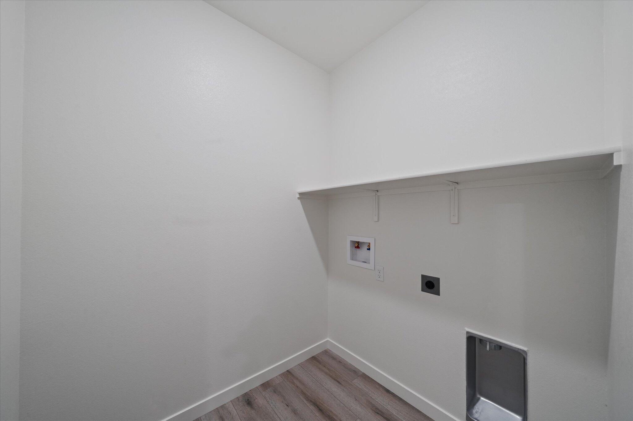 4181 Haleakala Avenue Redding, CA 96001 - Photo 29 of 49 29-BiggerFlow Real Estate Media-29