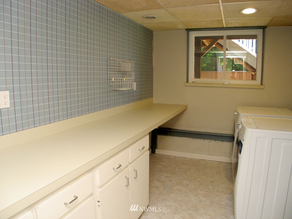 20125 43rd Avenue Southeast Bothell, WA 98012 - Photo 12 of 19 Gallery Image 12