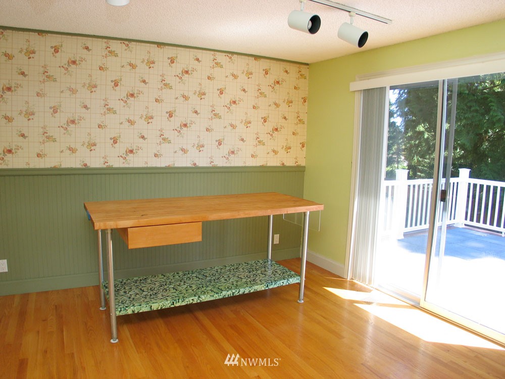 20125 43rd Avenue Southeast Bothell, WA 98012 - Photo 3 of 19 Gallery Image 3