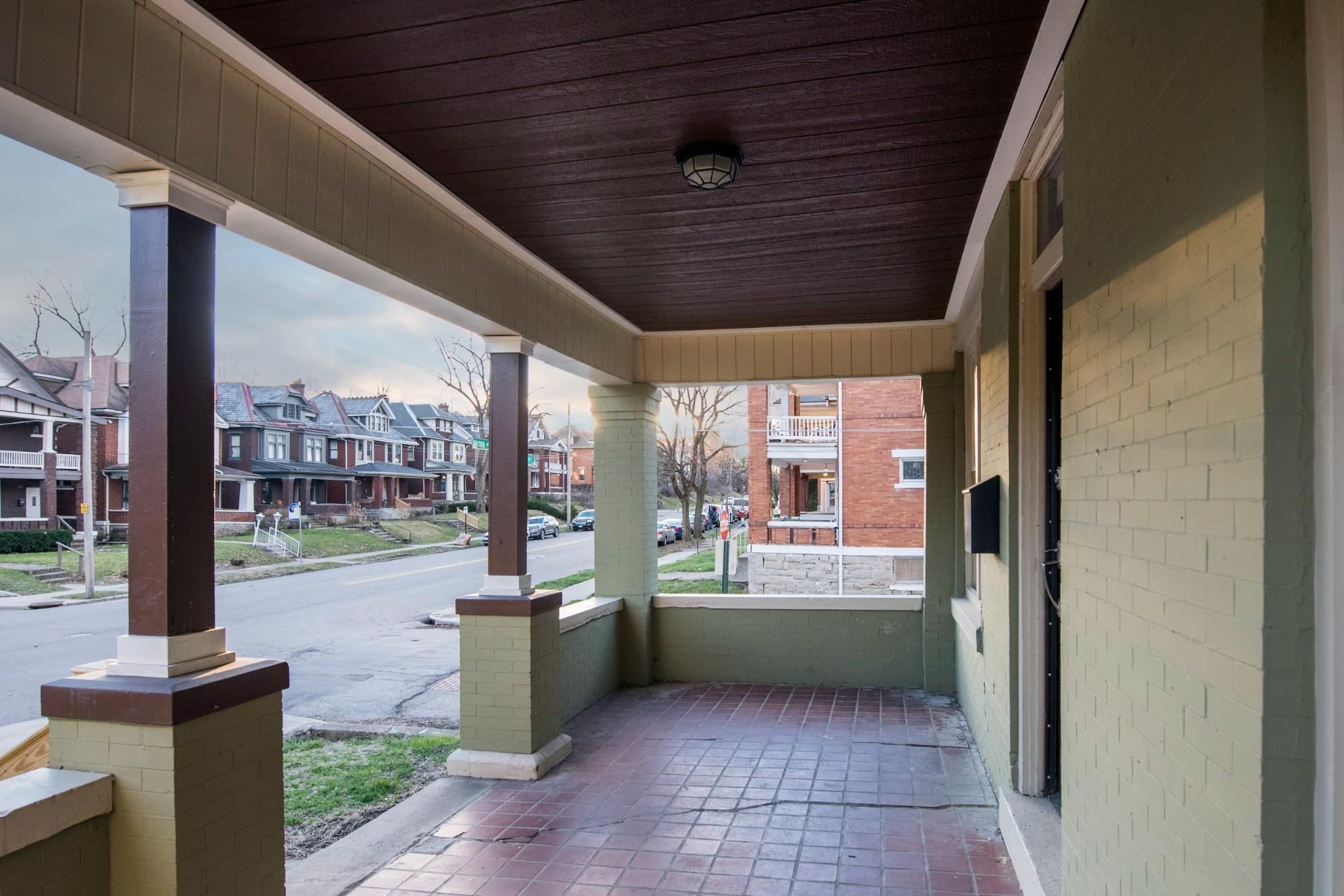 1682 Bryden Road Columbus, OH 43205 - Photo 4 of 40 Gallery Image 4