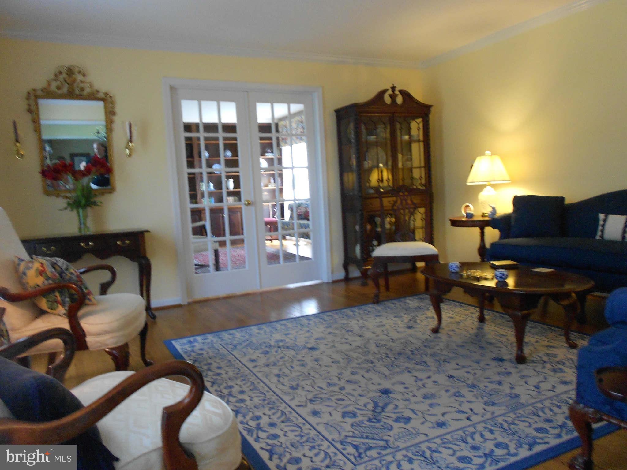 3611 Stansbury Mill Road Phoenix, MD 21131 - Photo 8 of 28 Living Room