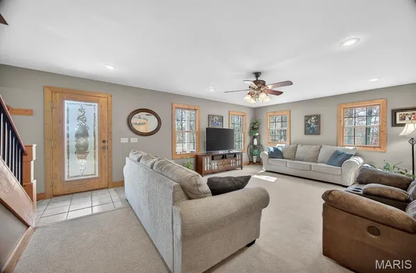 $559,900 | 18521 Oak Tree Lane, Phillipsburg, MO 65722