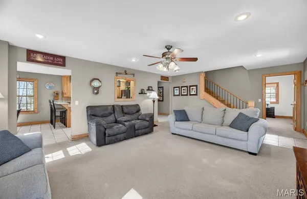 $559,900 | 18521 Oak Tree Lane, Phillipsburg, MO 65722