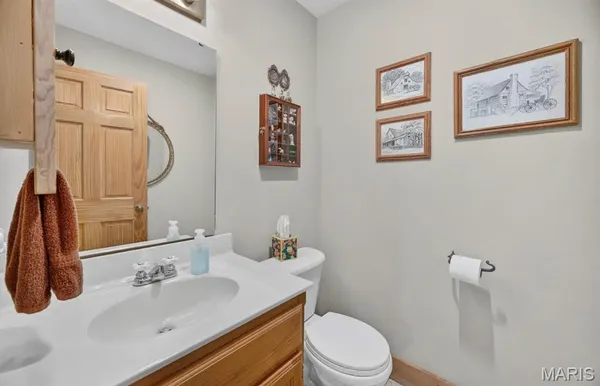 $559,900 | 18521 Oak Tree Lane, Phillipsburg, MO 65722