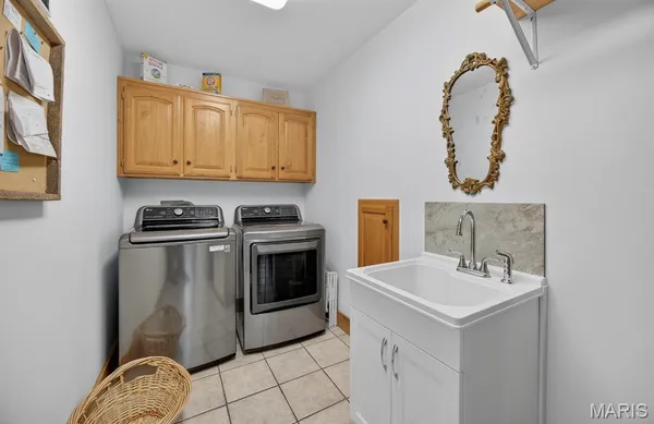 $559,900 | 18521 Oak Tree Lane, Phillipsburg, MO 65722