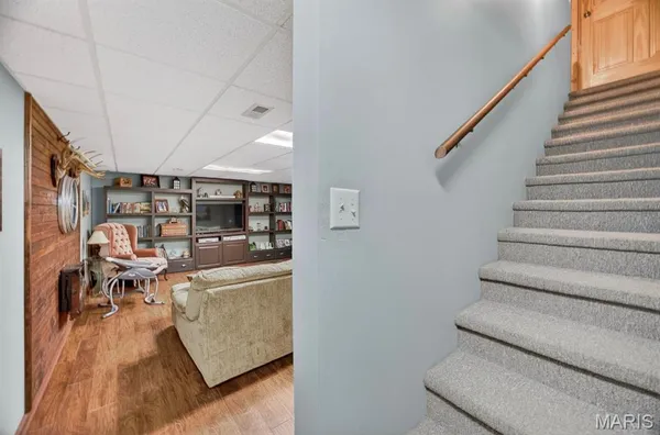 $559,900 | 18521 Oak Tree Lane, Phillipsburg, MO 65722