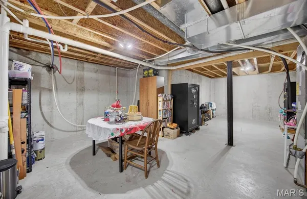 $559,900 | 18521 Oak Tree Lane, Phillipsburg, MO 65722