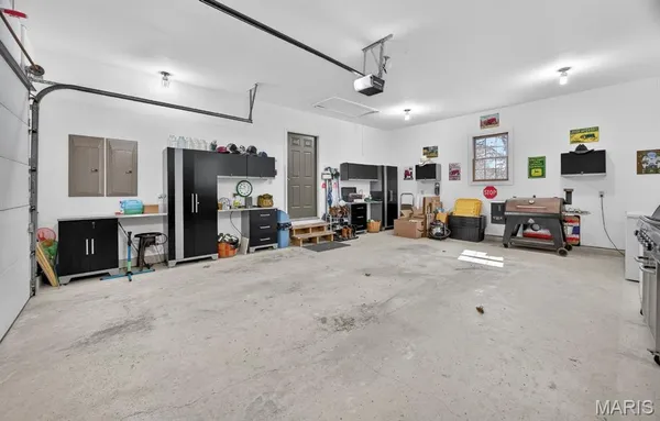 $559,900 | 18521 Oak Tree Lane, Phillipsburg, MO 65722