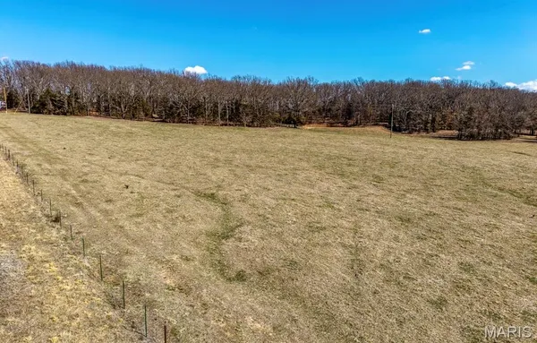 $559,900 | 18521 Oak Tree Lane, Phillipsburg, MO 65722