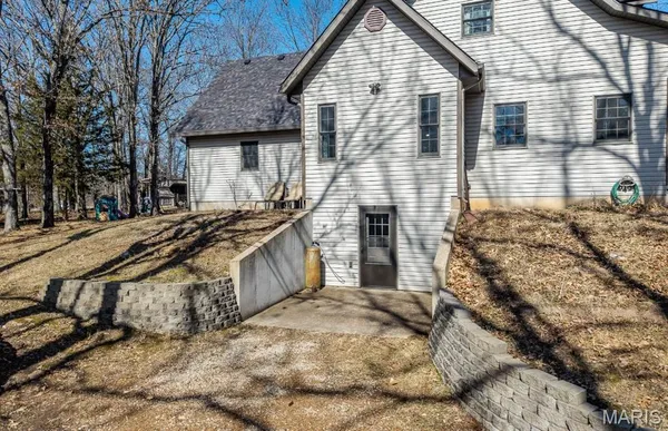 $559,900 | 18521 Oak Tree Lane, Phillipsburg, MO 65722