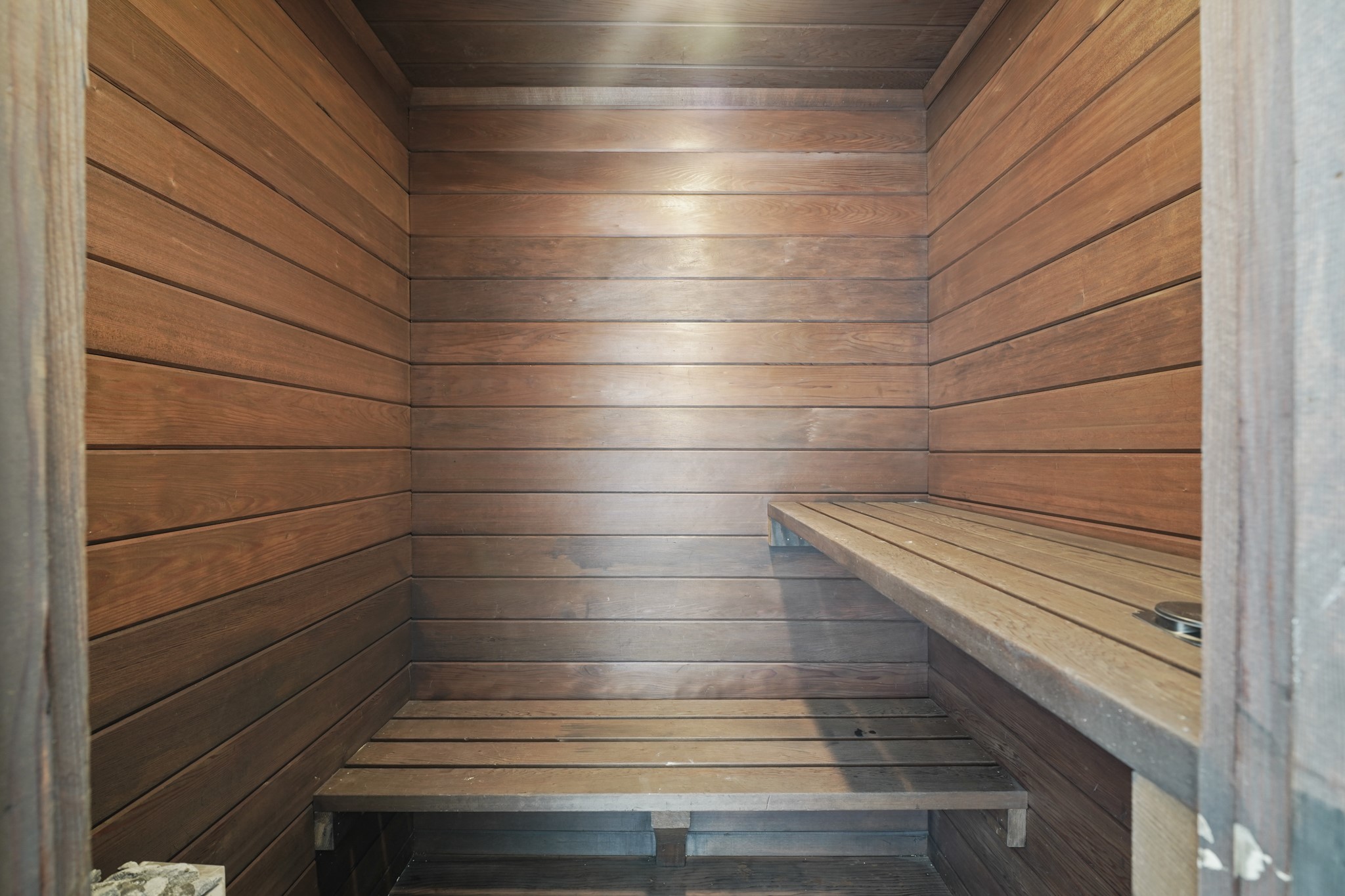 10031 Inwood Drive Houston, TX 77042 - Photo 20 of 31 a bathroom with a bathtub