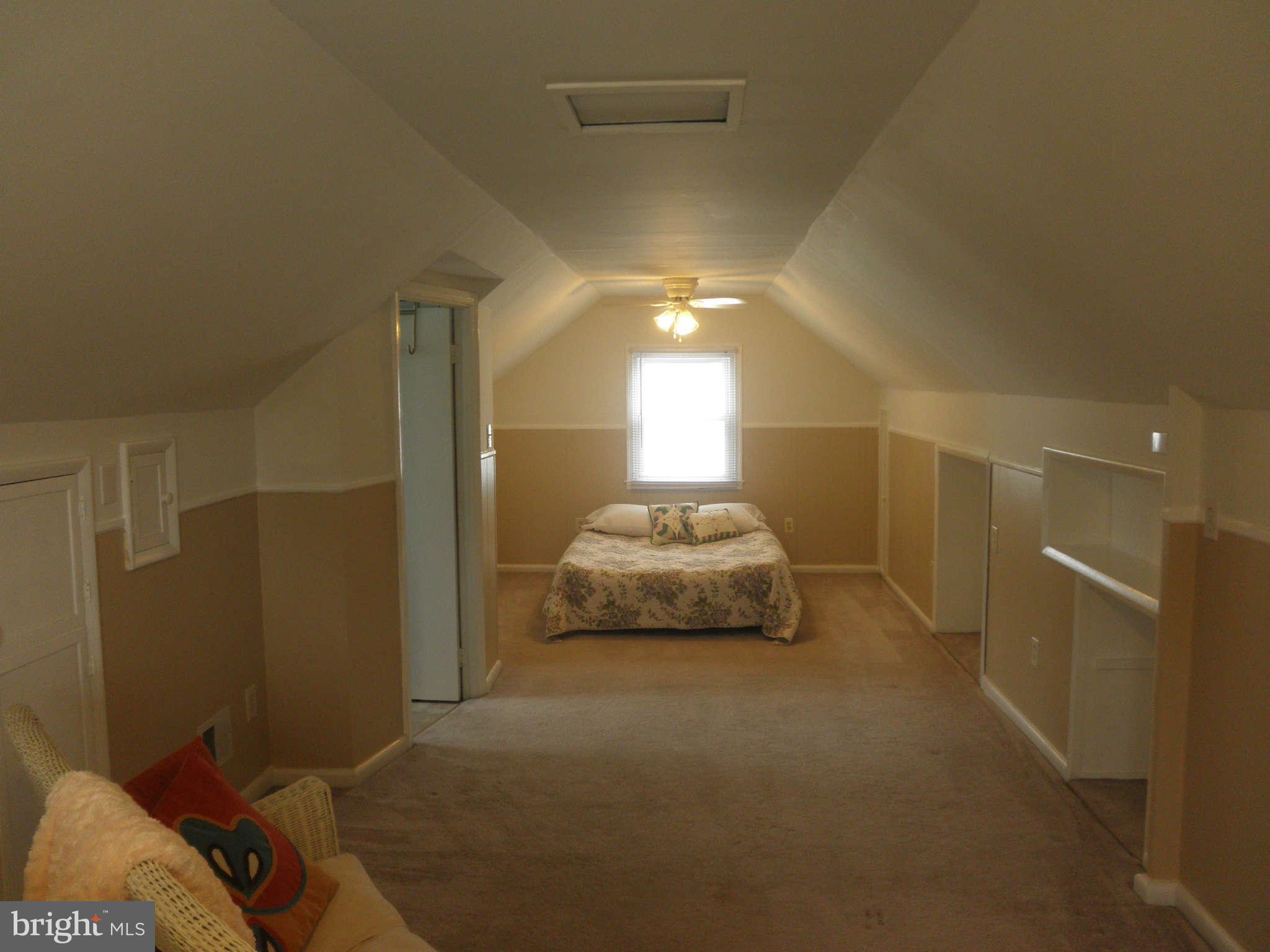 1215 June Road Baltimore, MD 21227 - Photo 11 of 28 Bedroom (Master)