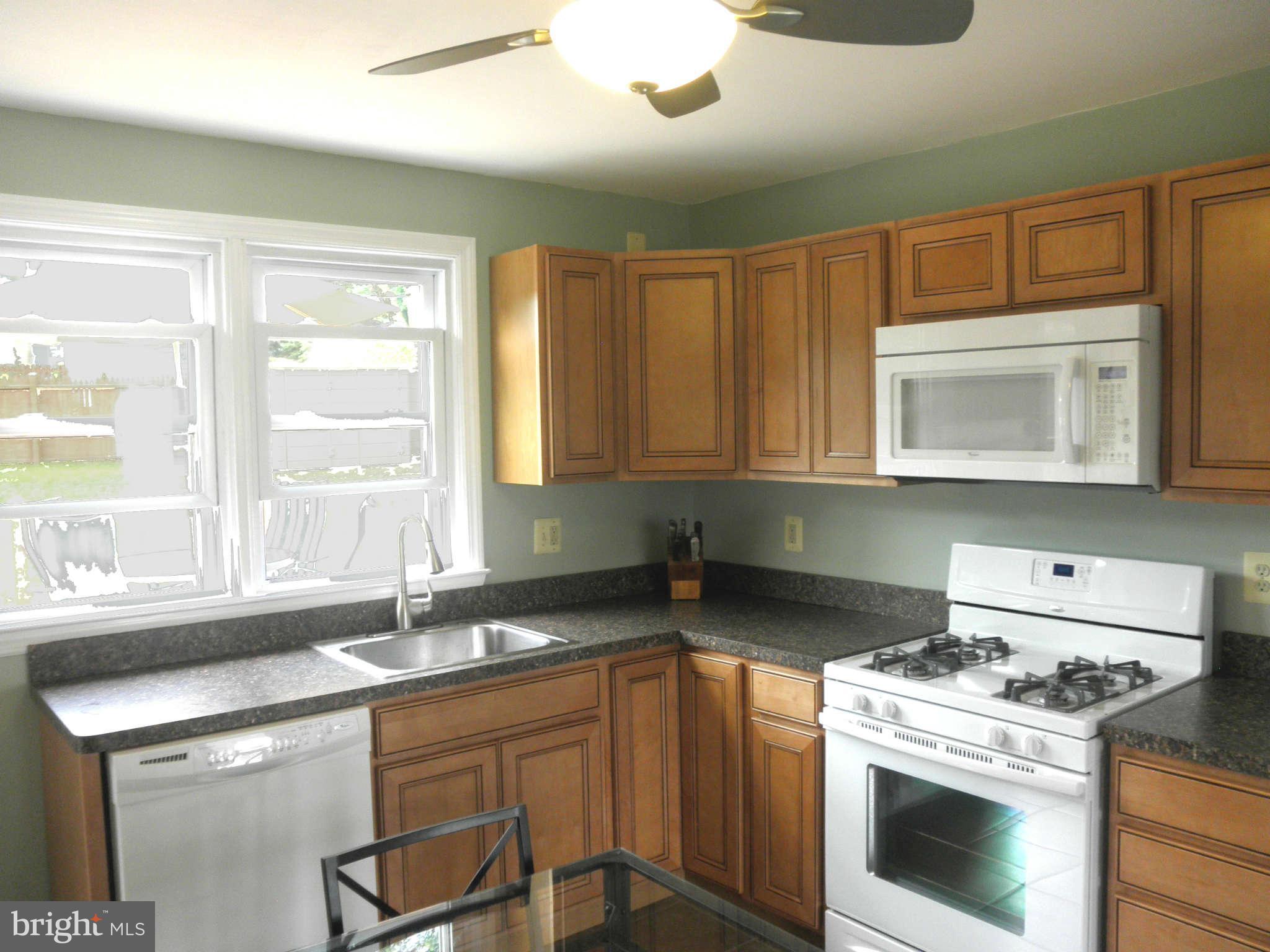 1215 June Road Baltimore, MD 21227 - Photo 6 of 28 Kitchen