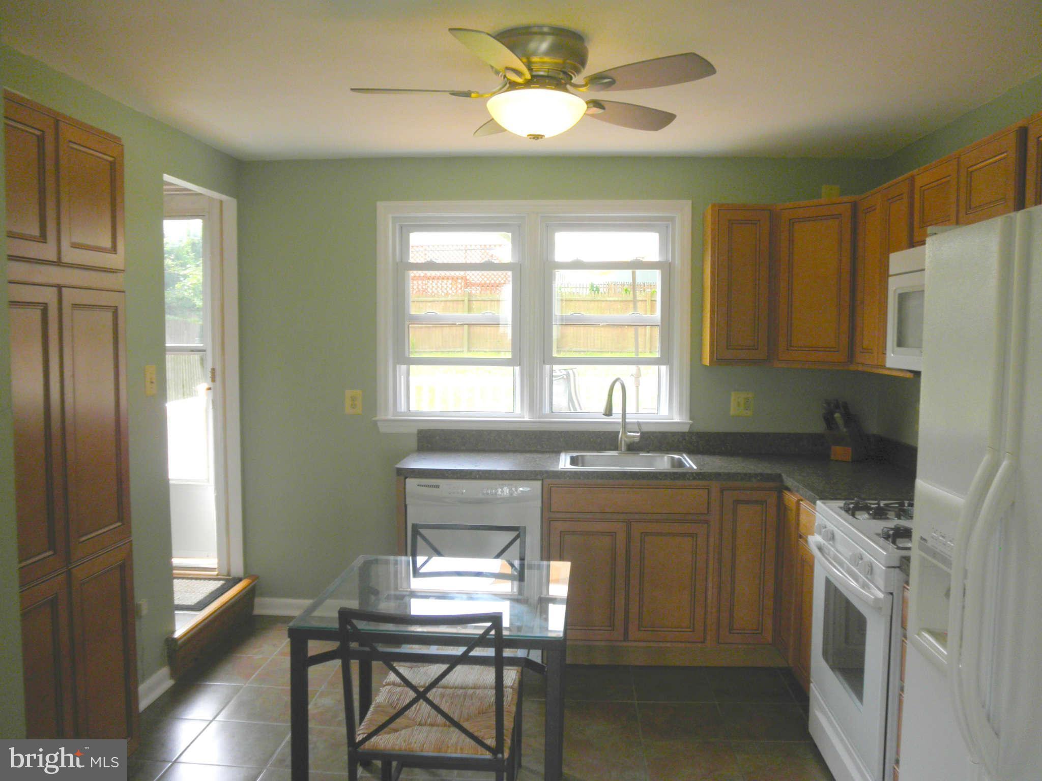 1215 June Road Baltimore, MD 21227 - Photo 8 of 28 Kitchen