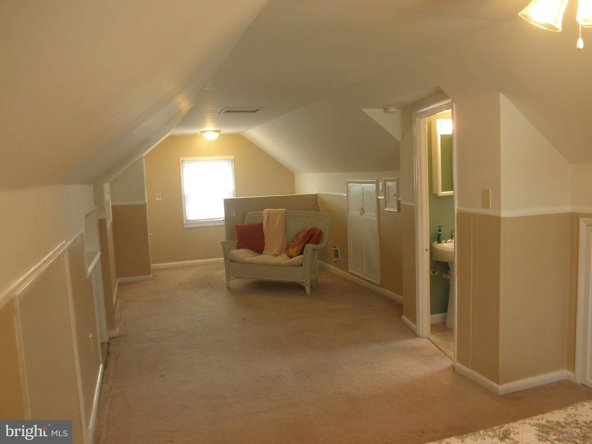 1215 June Road Baltimore, MD 21227 - Photo 10 of 28 Bedroom (Master)