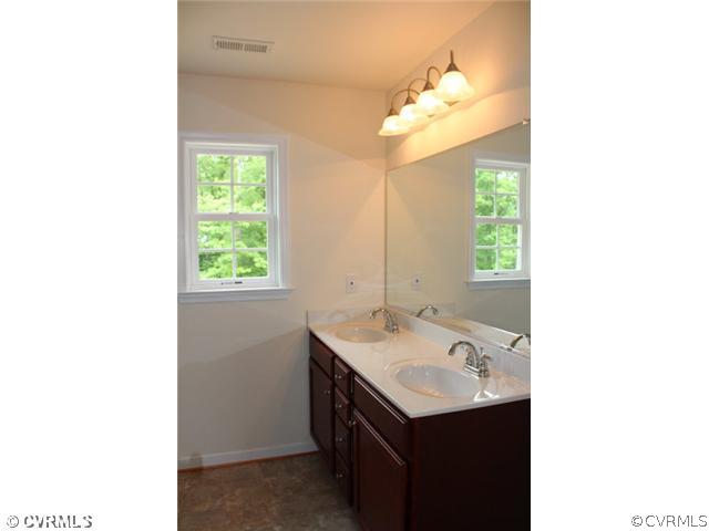 7528 Rolling Hill Road Hopewell, VA 23860 - Photo 17 of 24 Master Bath