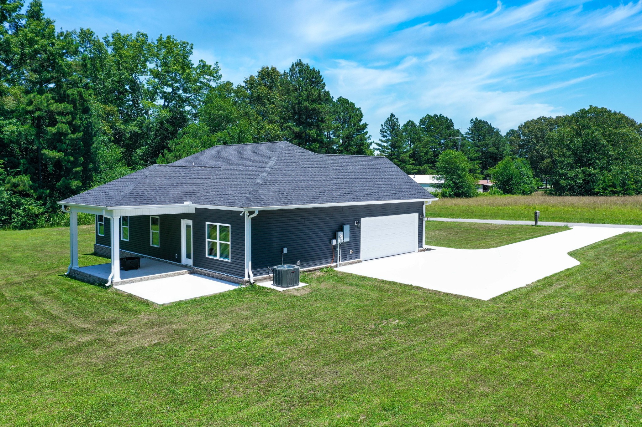 157 Gentry Road Manchester, TN 37355 - Photo 2 of 18 Gallery Image 2