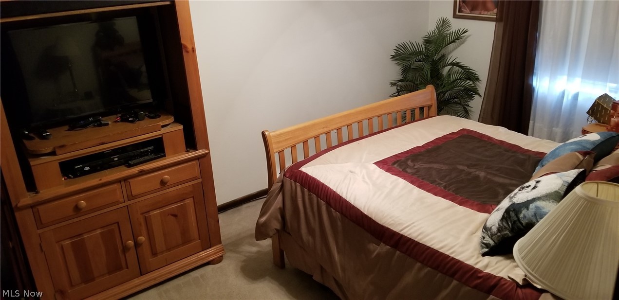 591 Griffith Road Akron, OH 44312 - Photo 17 of 32 Bedroom