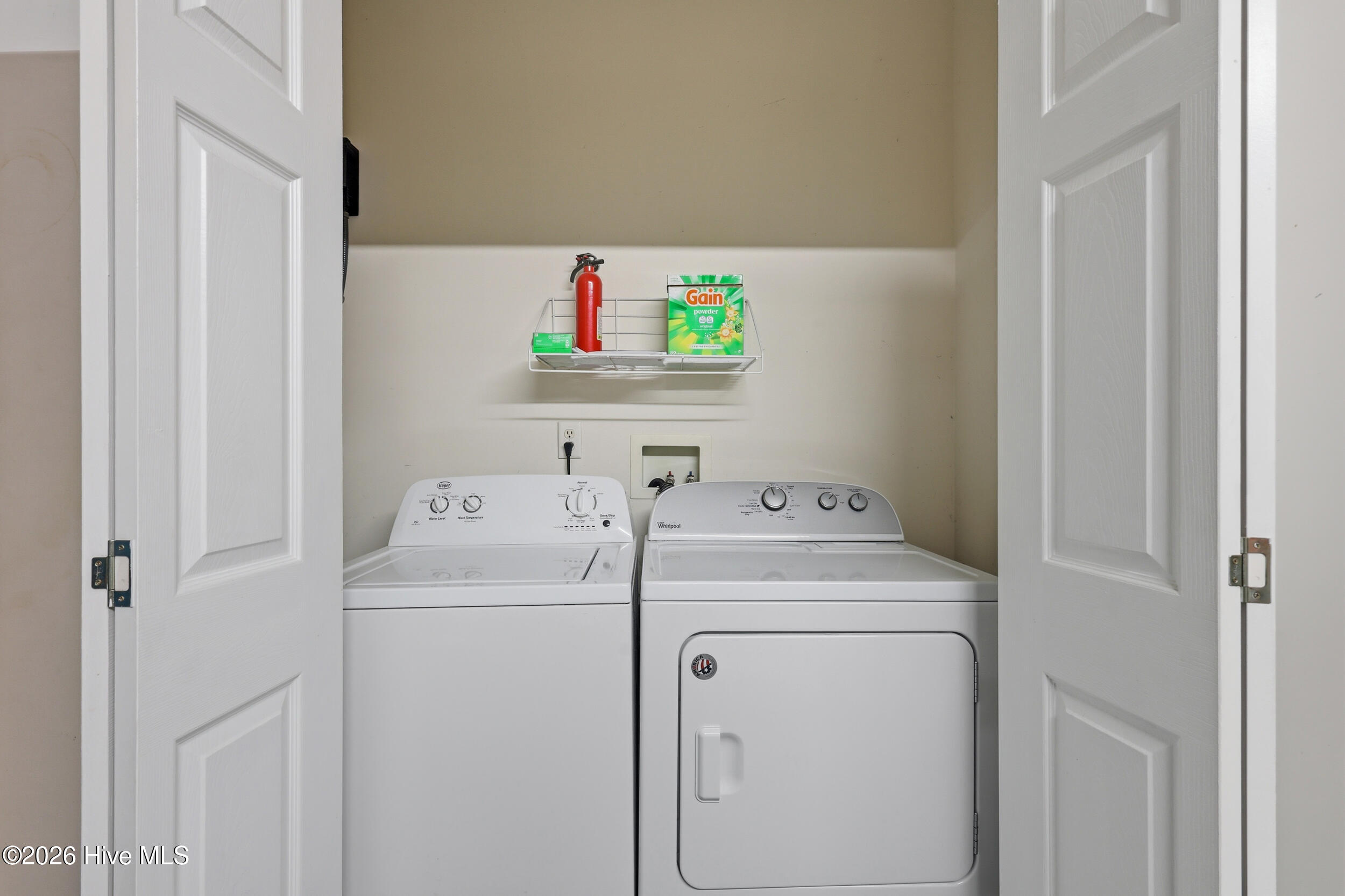 1630 Village Point Road Southwest Shallotte, NC 28470 - Photo 15 of 19 laundry room