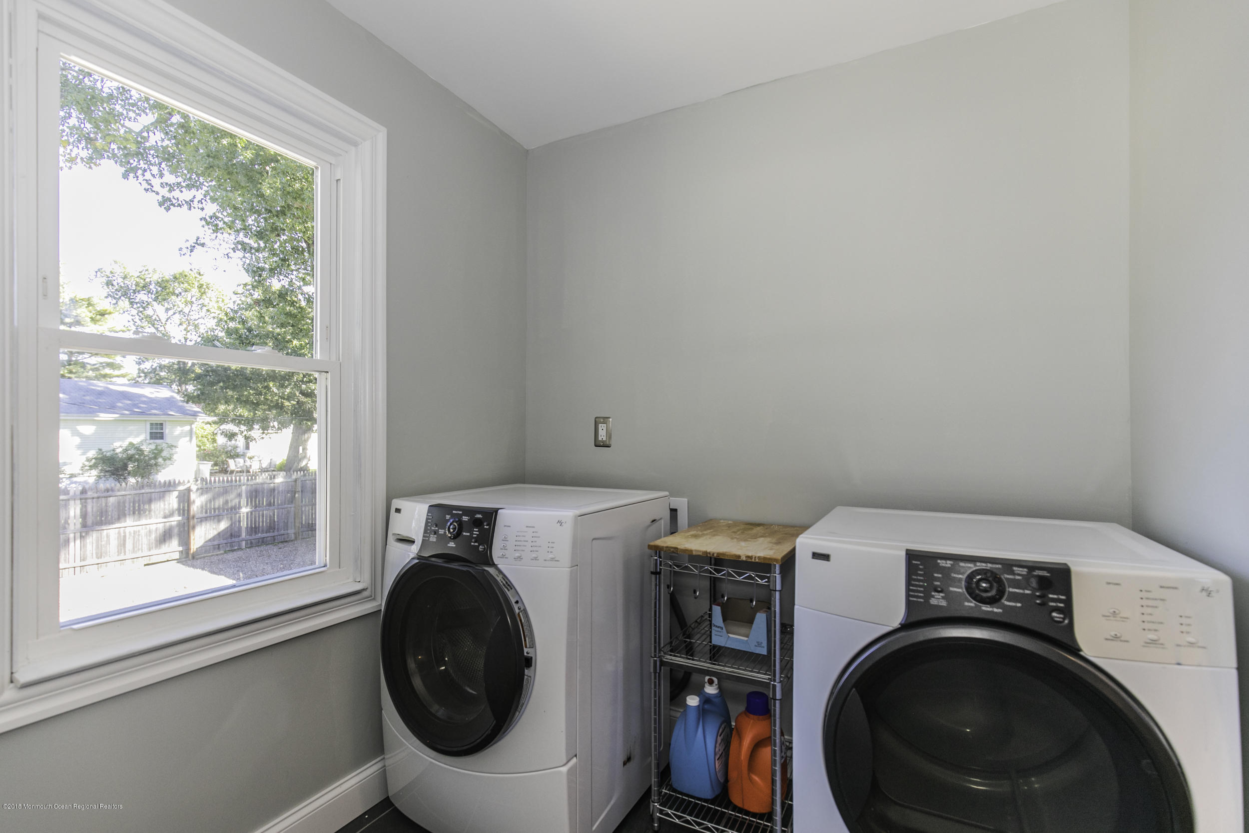 1031 Old Farm Road Point Pleasant, NJ 08742 - Photo 25 of 43 Laundry