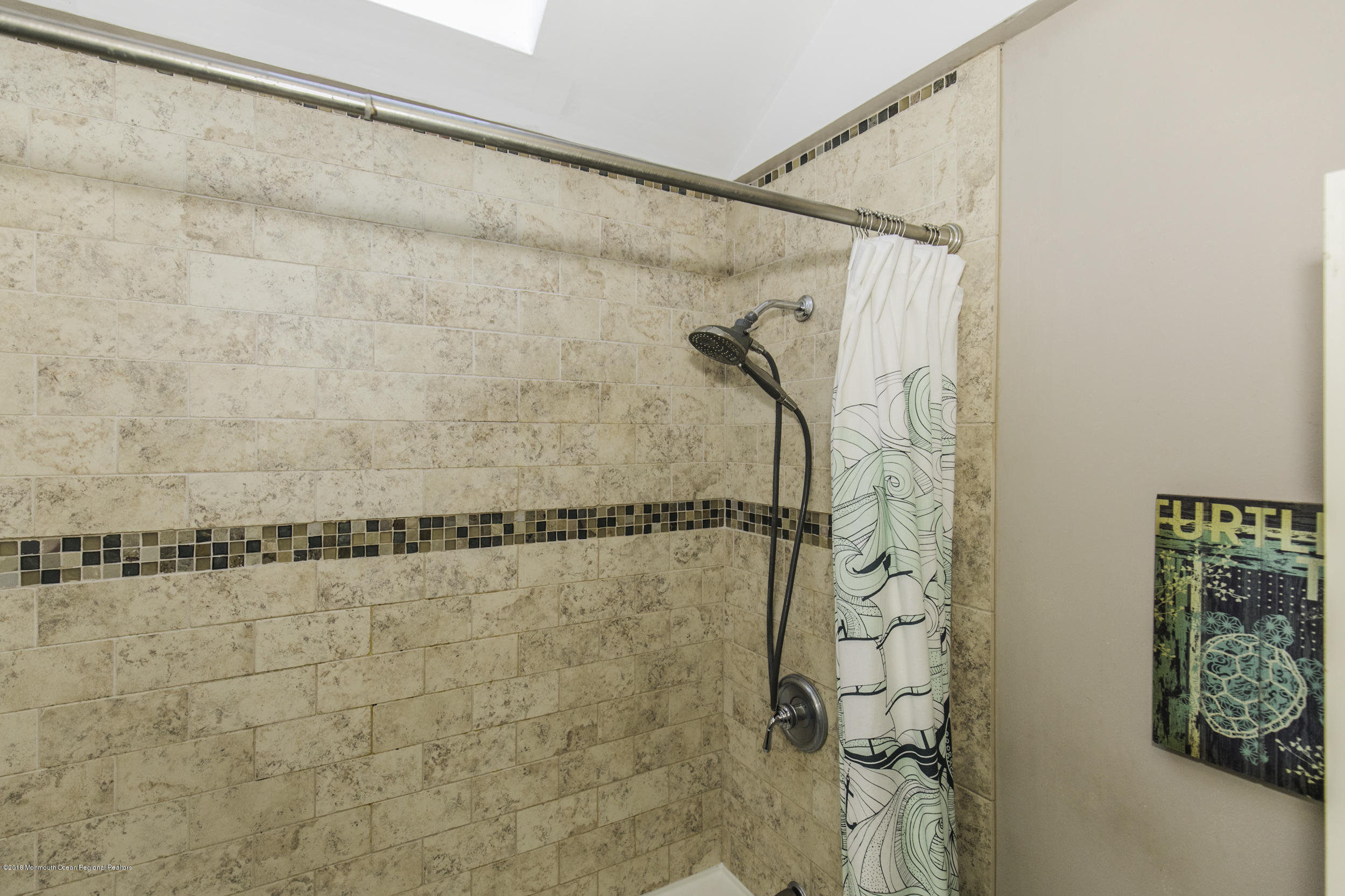 1031 Old Farm Road Point Pleasant, NJ 08742 - Photo 29 of 43 Bathroom