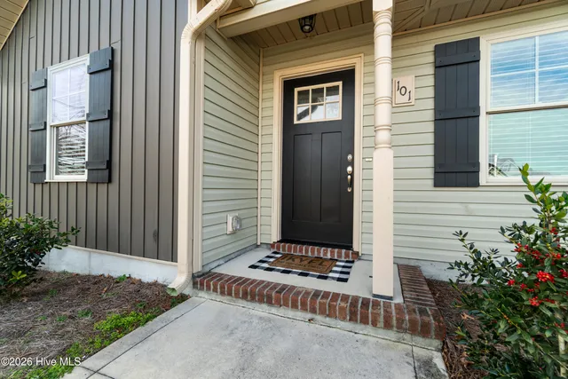 $283,000 | 101 Chasity Way, Hubert, NC 28539