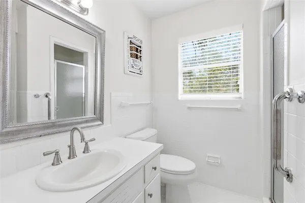 $3,000 | 1613 Sunnyvale Street, Austin, TX 78741