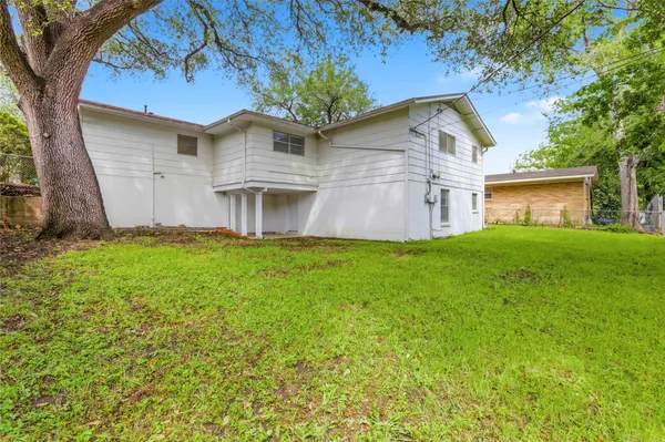 $3,000 | 1613 Sunnyvale Street, Austin, TX 78741