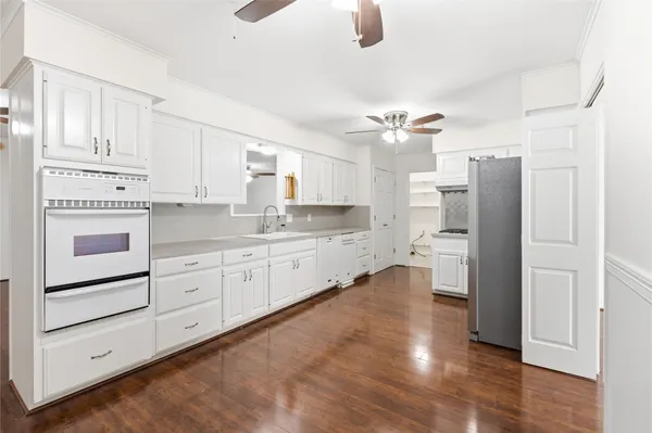 $3,000 | 1613 Sunnyvale Street, Austin, TX 78741