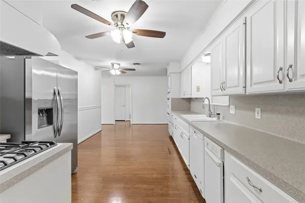 $3,000 | 1613 Sunnyvale Street, Austin, TX 78741