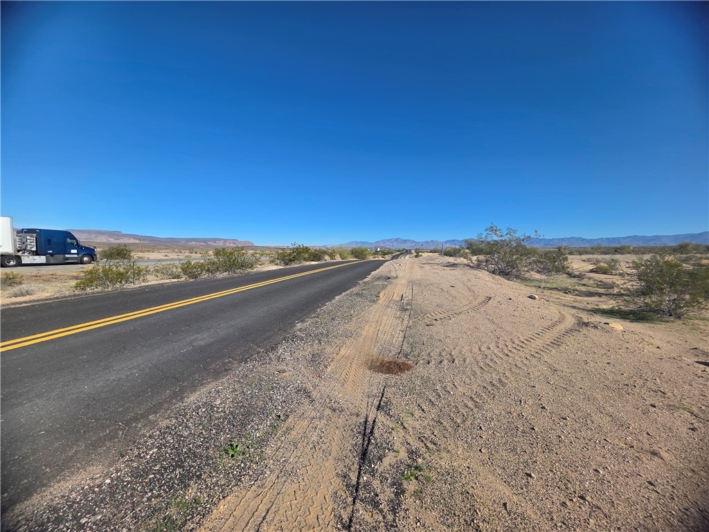 Tbd Frontage Road Yucca, AZ 86438 - Photo 3 of 9 Gallery Image 3