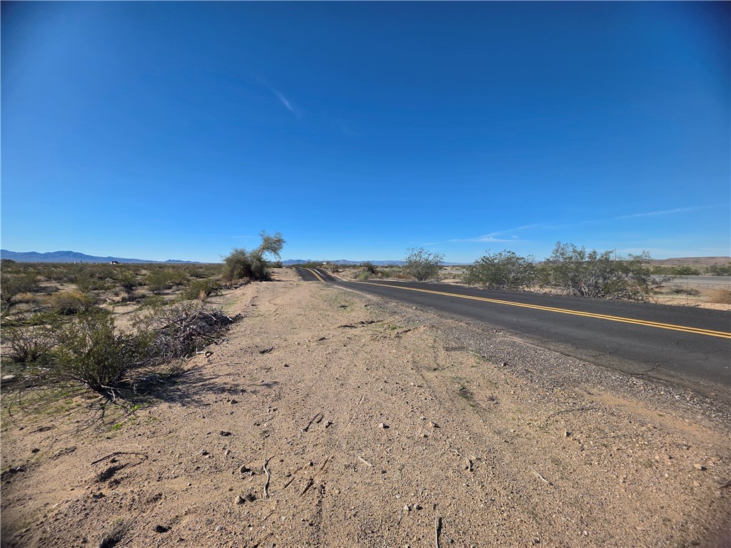 Tbd Frontage Road Yucca, AZ 86438 - Photo 4 of 9 Gallery Image 4