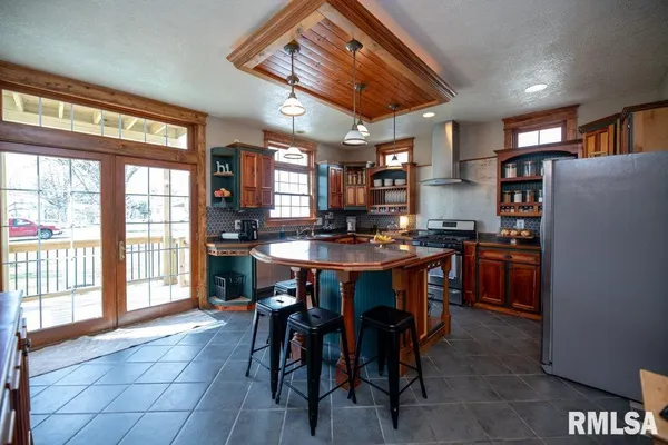 $299,900 | 307 North Logan Street, Deer Creek, IL 61733