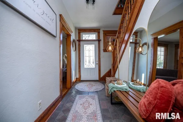 $299,900 | 307 North Logan Street, Deer Creek, IL 61733