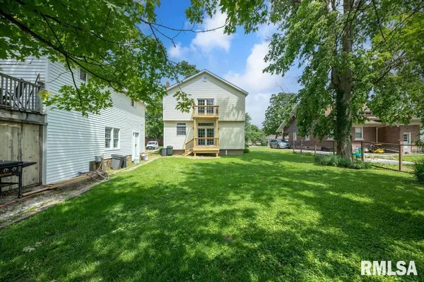 $299,900 | 307 North Logan Street, Deer Creek, IL 61733