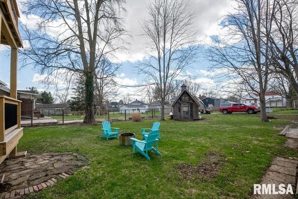 $299,900 | 307 North Logan Street, Deer Creek, IL 61733